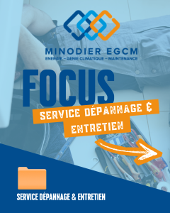 Technicien Minodier EGCM en intervention de dépannage sur une unité extérieure.
